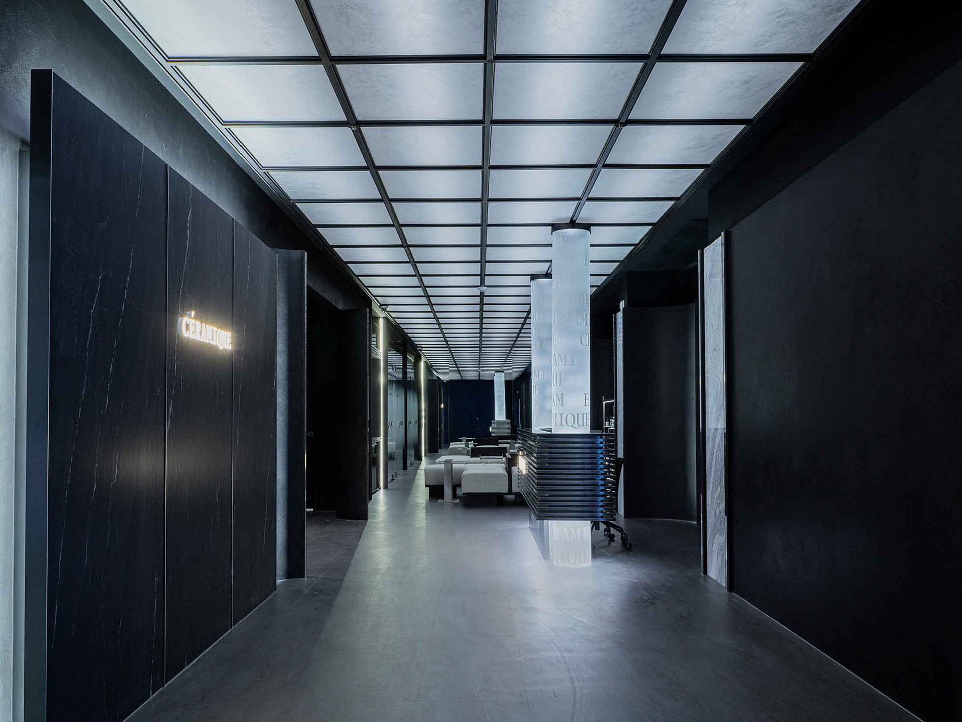 ANNEX (LOUNGE)